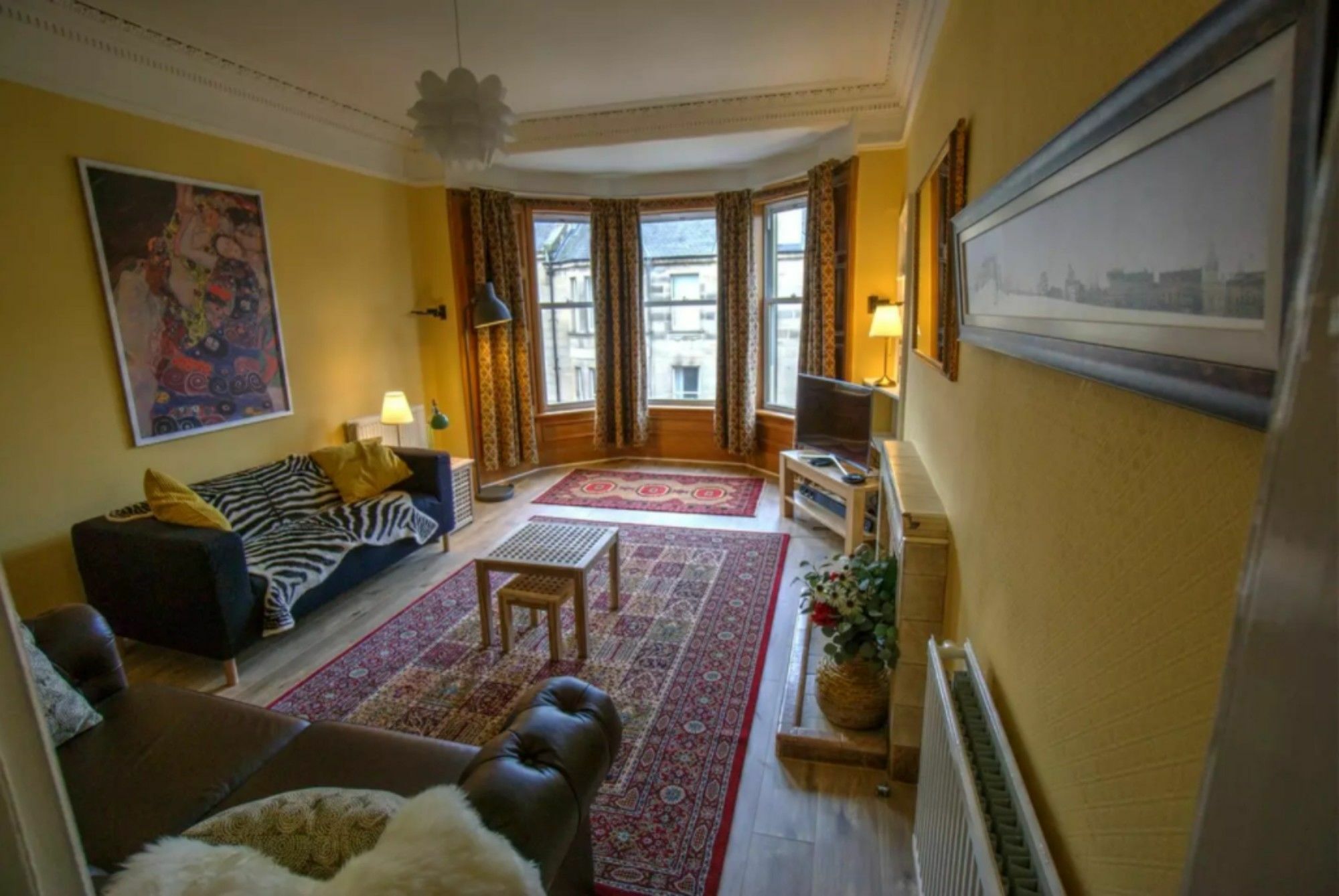 Elegant Traditional Edinburgh City Centre Flat Exterior photo